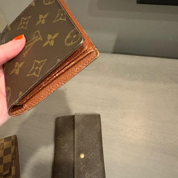 Louis Vuitton accessory set- key holder, wallet, card holder - Picture 11 of 12